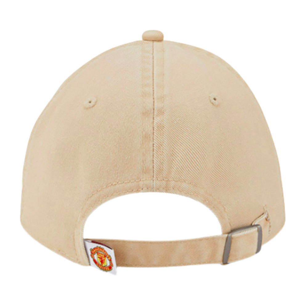 Manchester United 9TWENTY Adjustable Cap (Light Beige)