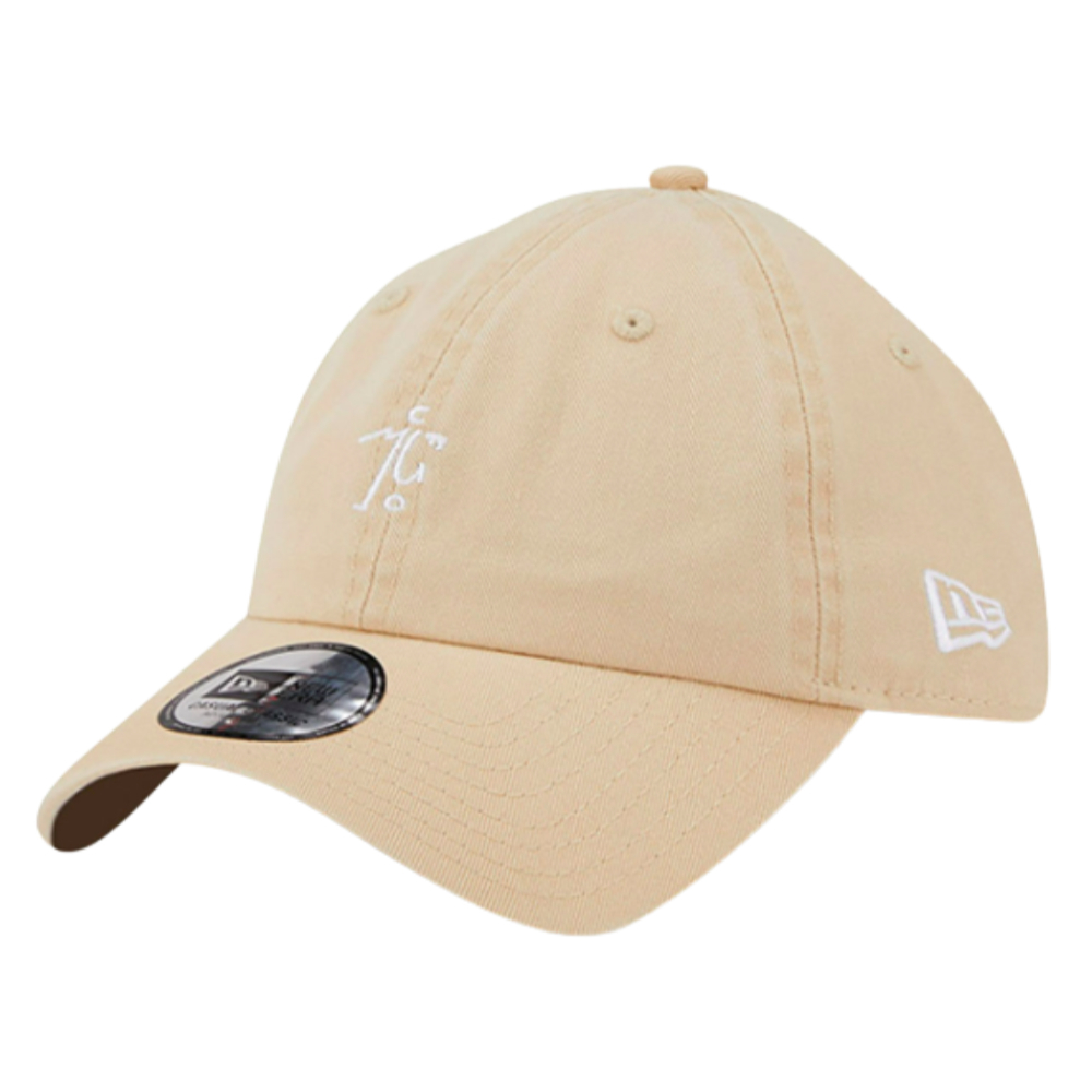 Manchester United 9TWENTY Adjustable Cap (Light Beige)