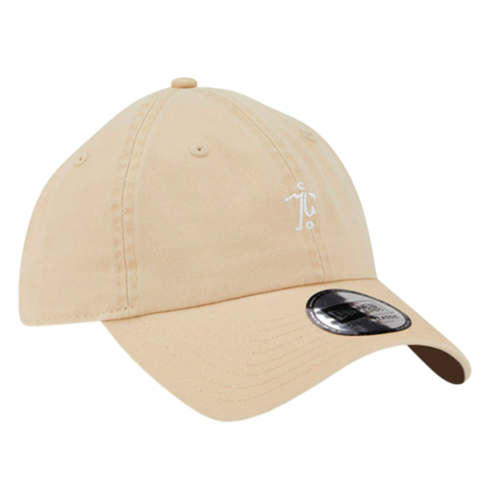 Manchester United 9TWENTY Adjustable Cap (Light Beige)