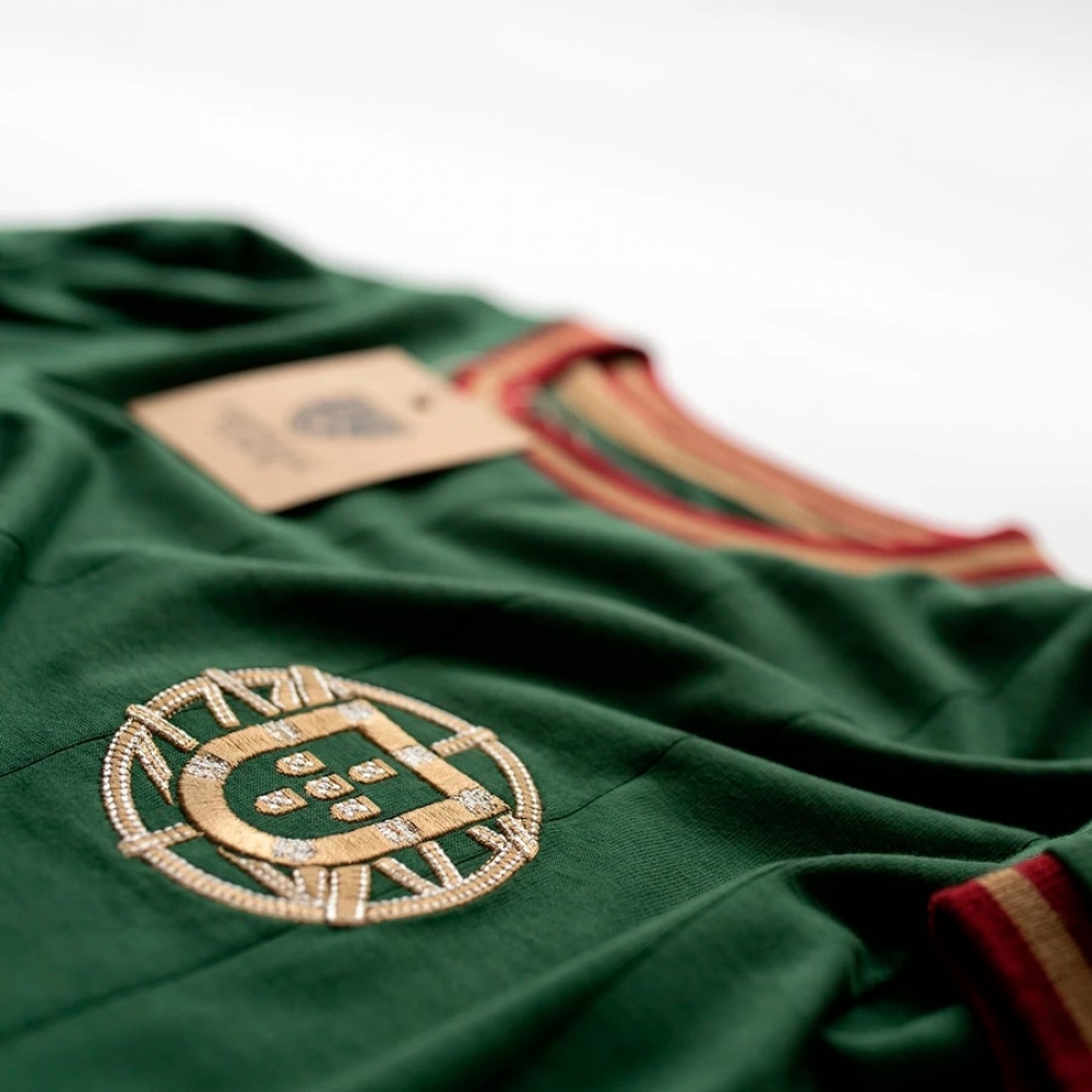 Vintage Portugal A Selecção Away Soccer Jersey