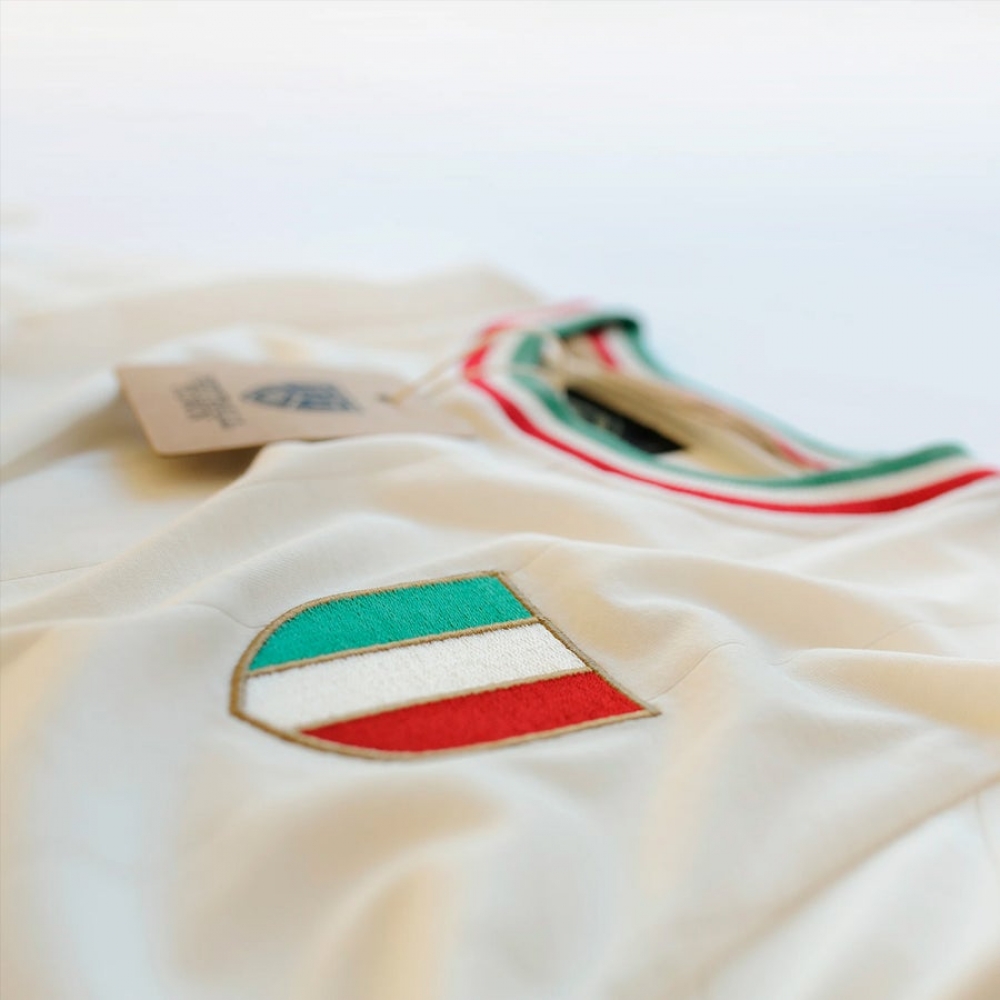 Vintage Italy Gli Azzurri Away Soccer Jersey