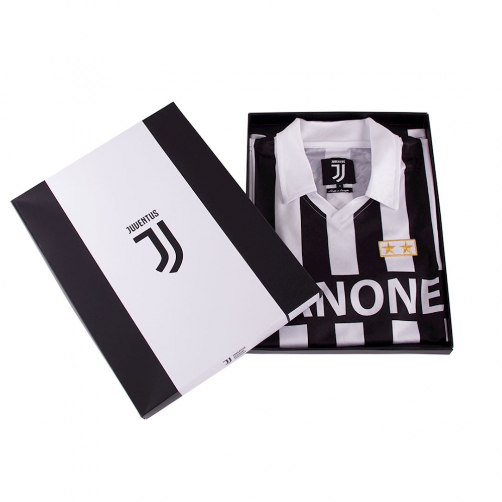 Juventus FC 1992 - 93 Coppa UEFA Retro Football Shirt (CANNAVARO 5)