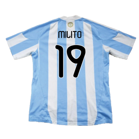 Argentina 2010-11 Home (L) (Excellent) (Milito 19)