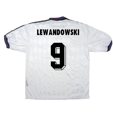 Bayern Munich 1996-98 Away Shirt (L) Strunz #8 (Fair) (Lewandowski 9)