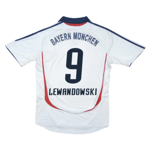 Bayern Munich 2006-08 Away Shirt (S) (Excellent) (Lewandowski 9)