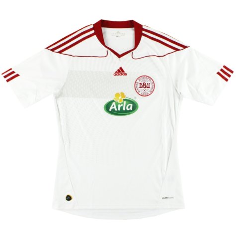 2010-2011 Denmark Away Shirt (Laudrup 10)