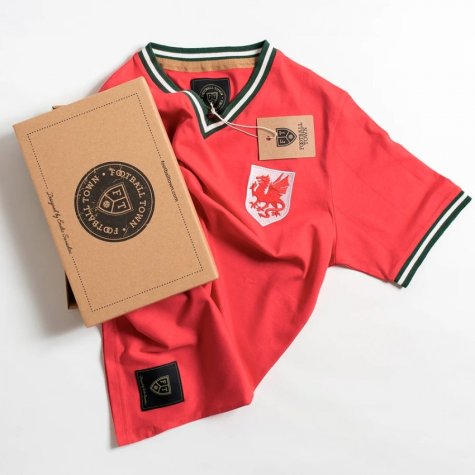 Vintage Wales The Dragon Soccer Jersey