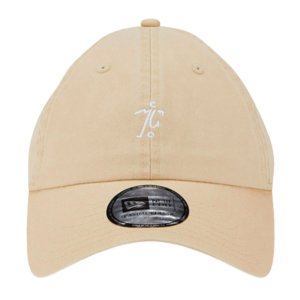 Manchester United 9TWENTY Adjustable Cap (Light Beige)