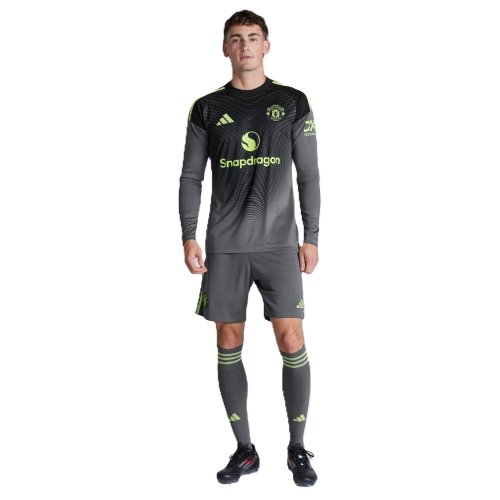 2025-2026 Man Utd Home Goalkeeper Shorts (Grey)