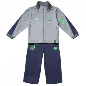 2017-18 Ireland New Balance Elite Tracksuit - Kids 2017-18 Ireland New Balance Elite Tracksuit - Kids